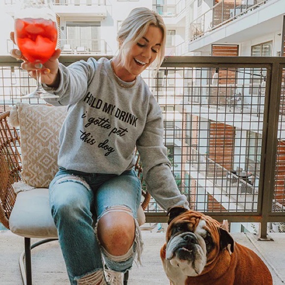 Brooks Butikku Tops - Hold My Drink. I gotta pet this DOG!